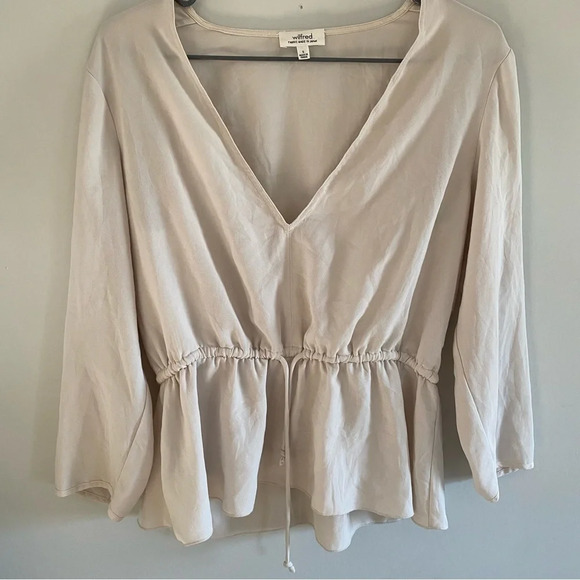 Aritzia Tops - Aritzia Wilfred Cream Coloured Silk Long Sleeve Drawstring Waist Blouse Size SM